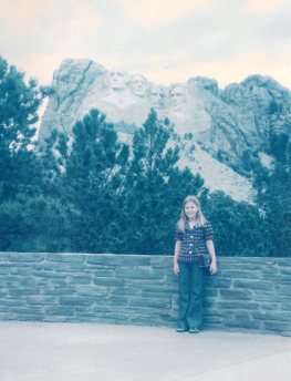 Family trip across USA Mt Rushmore Sheri 75